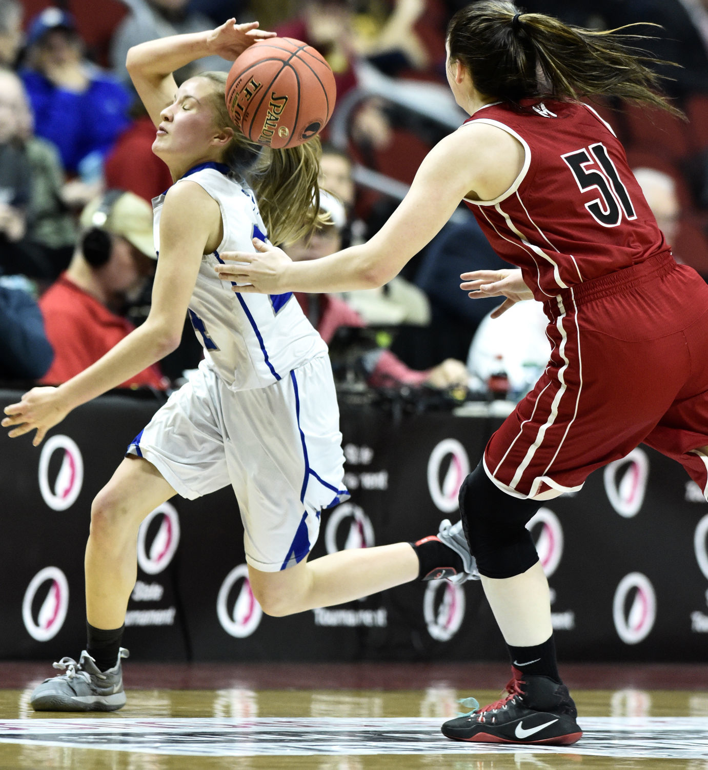 Newell-Fonda vs Marquette Catholic girls state basketball